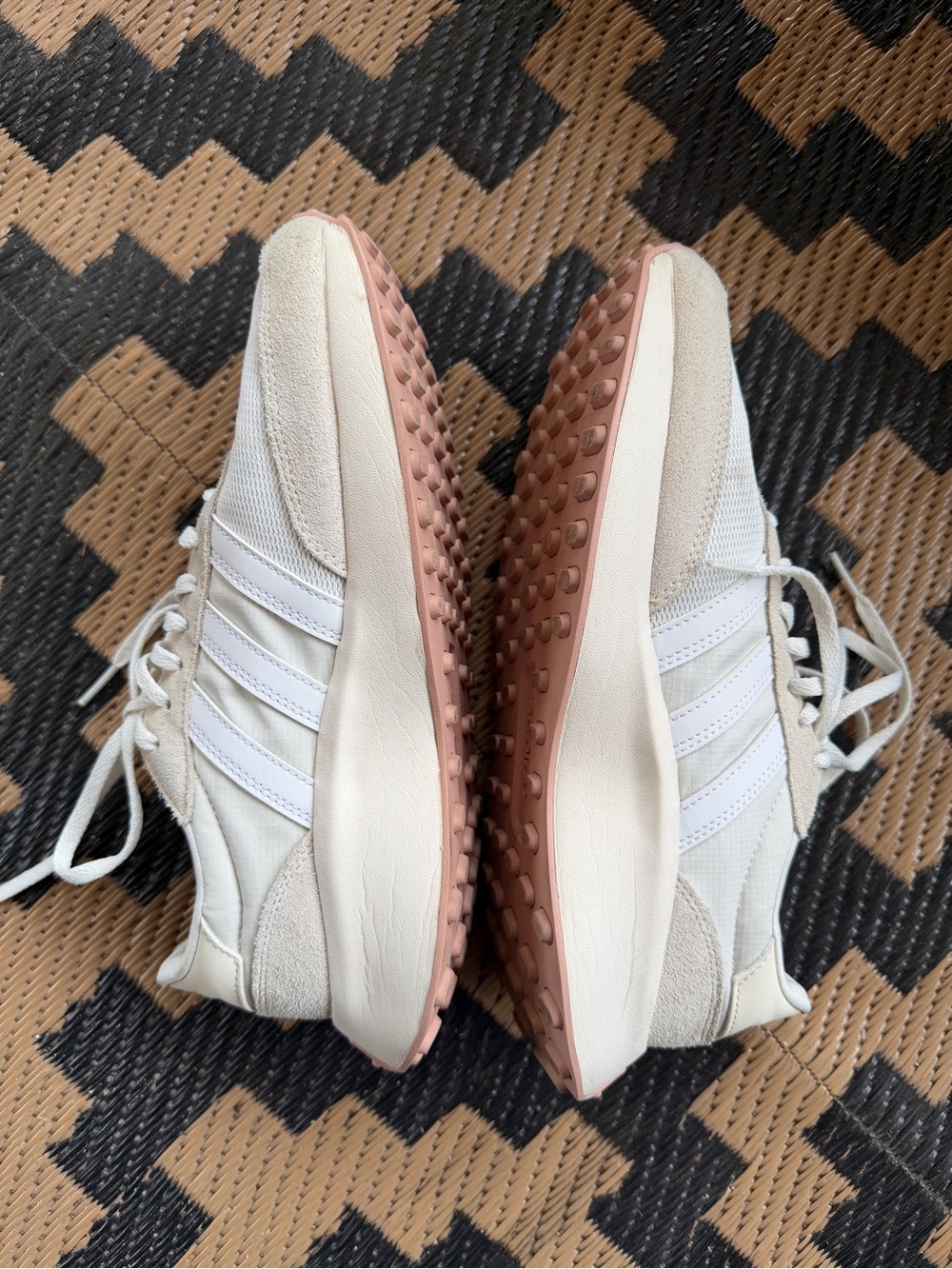 Adidas Women's 70s Running Shoes - Picture 10 of 12